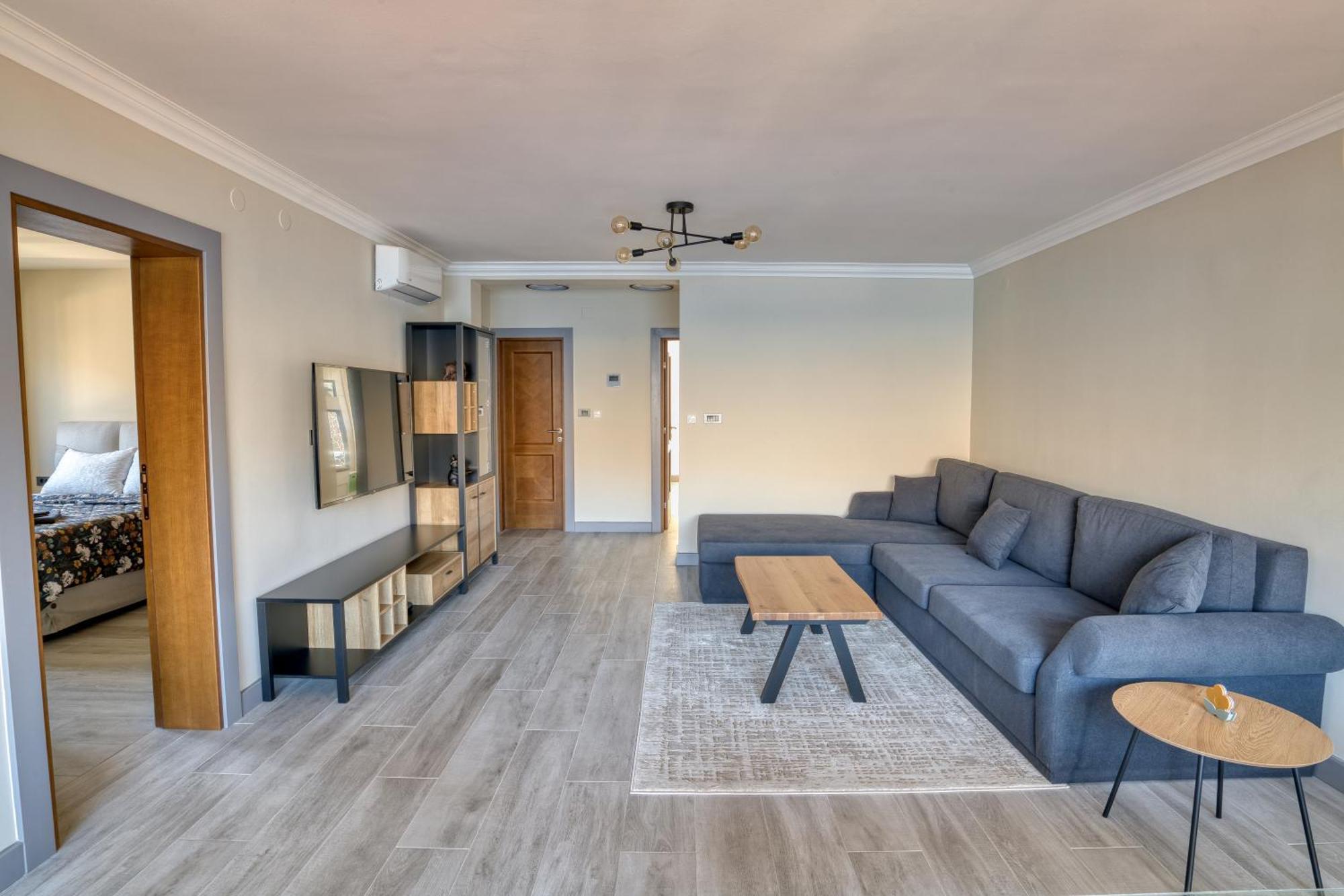 Luxurious 3-Bedroom Apartment By Mn Property Kotor Buitenkant foto