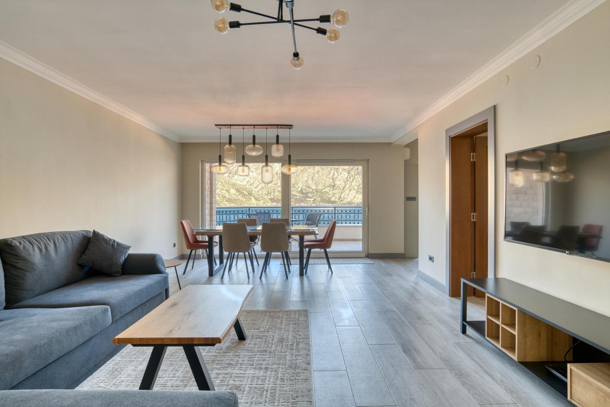 Luxurious 3-Bedroom Apartment By Mn Property Kotor Buitenkant foto