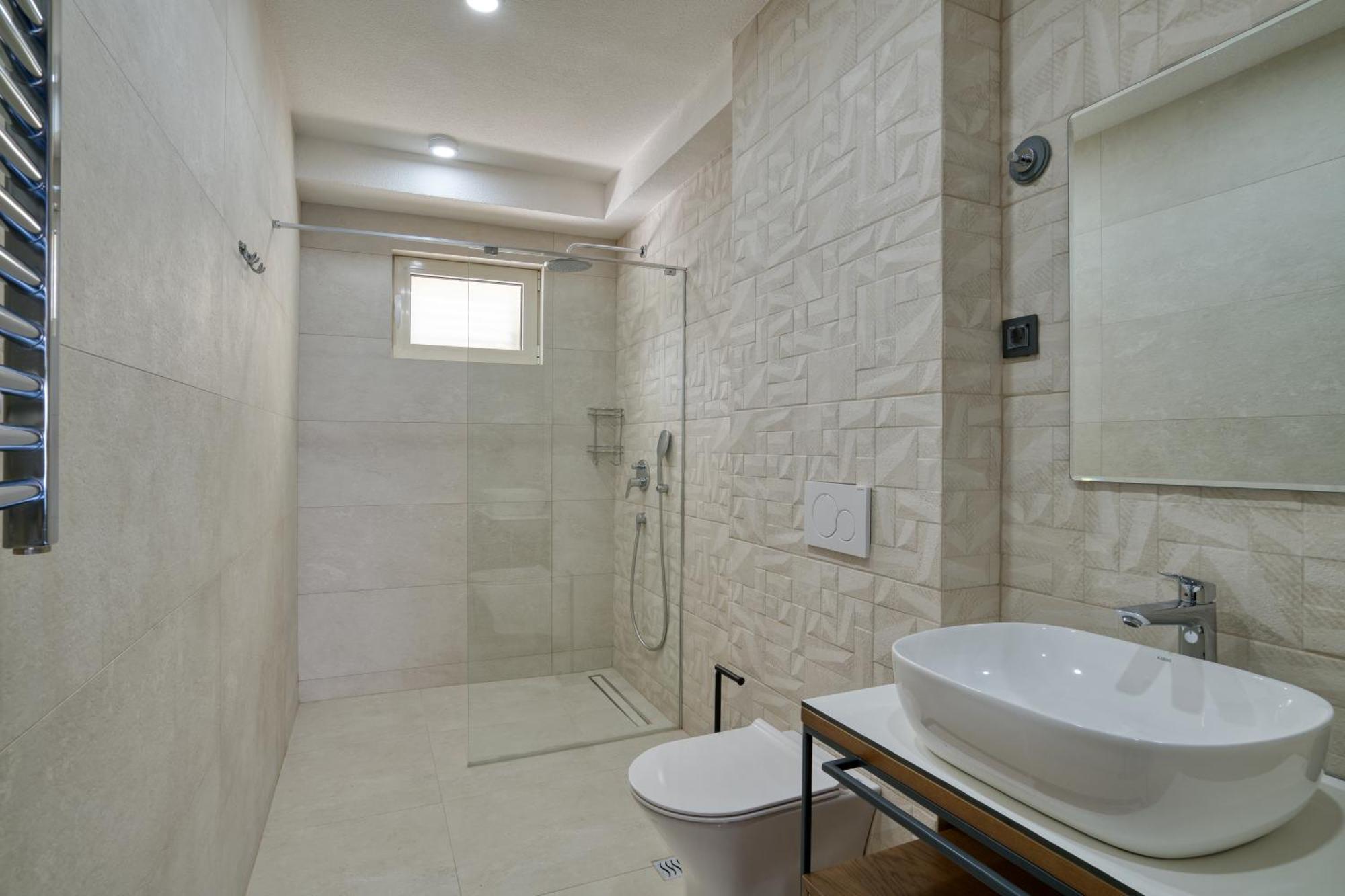 Luxurious 3-Bedroom Apartment By Mn Property Kotor Buitenkant foto